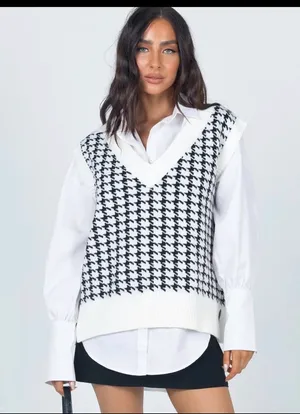 Princess Polly houndstooth sweater vest fall academia preppy XS/S thumbnail 1