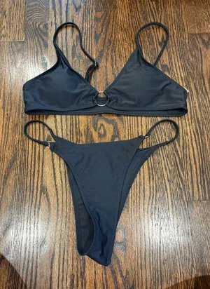 Black Ring Bikini Set Size M thumbnail 1