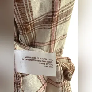 Old Navy Women's‎ Plaid Flannel Shirt - Size Large thumbnail 8