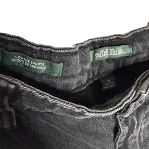 Wild Fable Low Rise Cutoff Denim Shorts Size 16 Y2K Grunge Streetwear Alt Edgy thumbnail 3