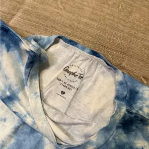 •Hollister• Blue & White Tie Dye Long Sleeve Crop Top thumbnail 4