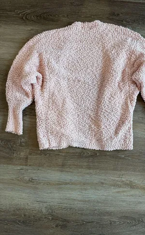 Pink sweater thumbnail 2