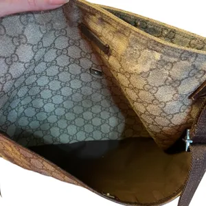 Gucci GG Coated Canvas Shoulder Crossbody Bag Purse thumbnail 9