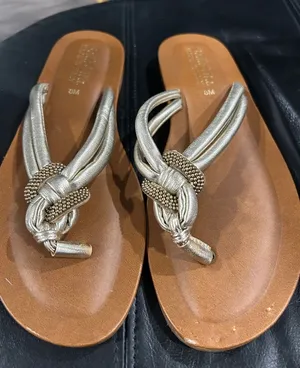 Bella Vita Metallic Gold Knotted Thong Sandals thumbnail 1