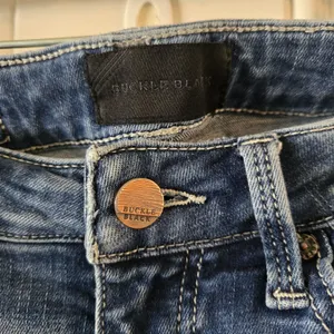Buckle Black Fit No. 13 Skinny Jeans Womens 27x32 Low Rise Stretch Denim Fitted thumbnail 4