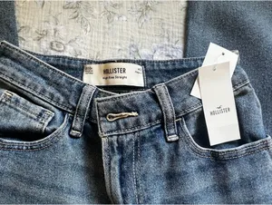 Hollister Co. High Rise Straight Jeans Size 00R #highrise #straight thumbnail 4
