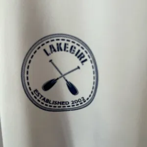 Women's White Long Sleeve Tee Size XXL thumbnail 2