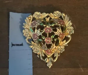 Vintage gold tone painted floral filigree heart brooch thumbnail 3