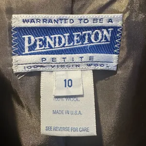 Vintage Pendleton Petite Size 10 Wool Pants Suit 2pc Power Suit Sz 10P thumbnail 4