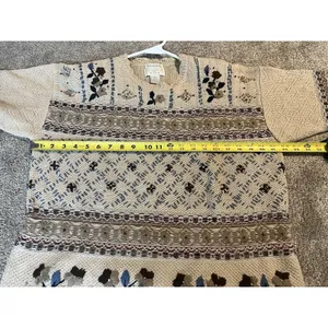 Womens vintage-hand-embroidered beige sweater floral &‎ geometric M flaws thumbnail 8