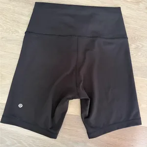 Lululemon Align High Rise Bike Shorts Black 6” Size 10 Yoga Gym thumbnail 2