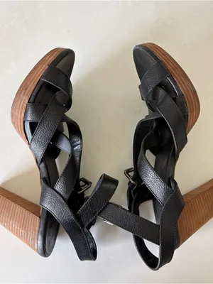 Madewell Black Leather Ankle Strap Platform Wood High Heels Sandals Womens Sz 10 thumbnail 10