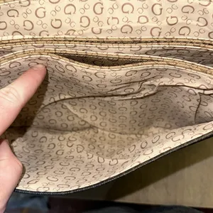 Guess Purse thumbnail 3