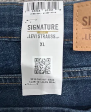 Levi’s Maternity Signature Skinny Jeans thumbnail 3