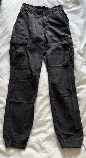 American Eagle Outfitters Black Cargo Pants thumbnail 1