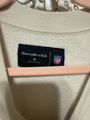 Abercrombie & Fitch Tennessee Titans crewneck sweatshirt with blue logo and text, size M #NFL #football thumbnail 2