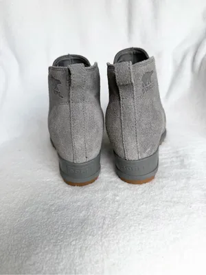Sorel Evie 2 Chelsea Boots Gray Leather Hidden Wedge Lug Ankle Booties 6.5 thumbnail 4