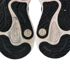 Lululemon Women's Blissfeel Run Black/Black/White Runnings‎ Sneakers Size 9.5 thumbnail 8