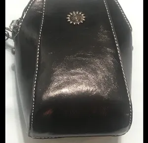 Black crossbody thumbnail 2
