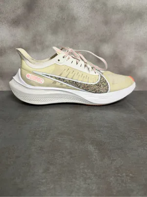 Nike Zoom Gravity Women’s Running Shoes Summit White BQ3203-101 Size 10 thumbnail 14
