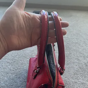 Guess Cherry Red Snake Embossed Satchel Y2K Glam Statement Handbag thumbnail 8