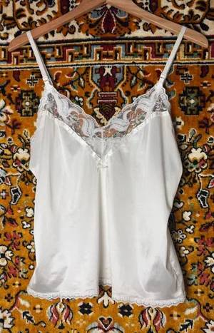 70s Vintage USA Union Made White Camisole sz Medium Bali thumbnail 1