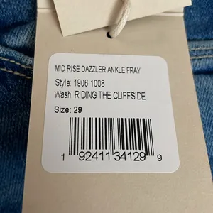 NWT MOTHER Denim Mid Rise Dazzler Ankle Fray Jeans Riding Cliffside Size 29 thumbnail 10