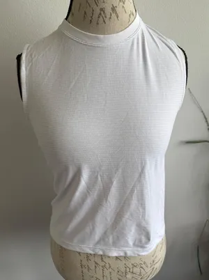 Lululemon White Sleeveless Top‎ Athletic Tank Athleisure Lightweight Women's thumbnail 1