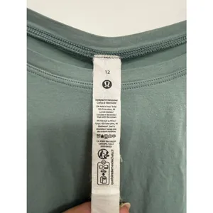 Lululemon Cates Cropped Tee Sage Green Size 12 thumbnail 7