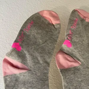 Betsey Johnson Knee High Socks Heather grey Rosette NWOT thumbnail 2