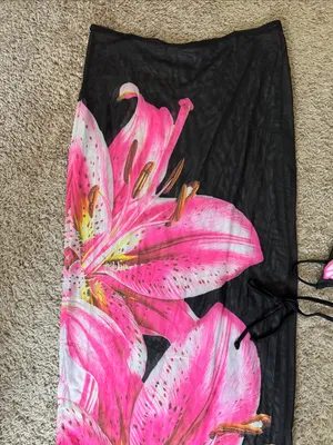 NWT Black Bikini Set with Hot Pink Floral Print and Matching Sarong / M39 thumbnail 3