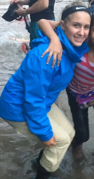 The North Face Windbreaker / Raincoat thumbnail 2