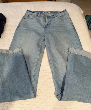 Abercrombie & Fitch Light Blue Straight-Leg Women’s Jeans thumbnail 1