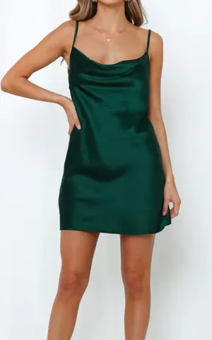 Green Dress Size L thumbnail 1