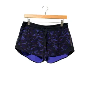 Lululemon Hotty Hot Short II 2.5 Purple Black Camo Low Rise Running Short Size 8 thumbnail 2