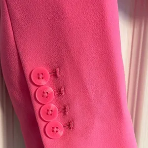 EXPRESS Cropped Elegant Neon Pink One Button Women's Blazer Size XS thumbnail 4