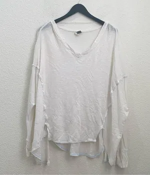 FREE PEOPLE We The Free Never Give Up Oversized Top V Neck Tee in Ivory White XS thumbnail 3