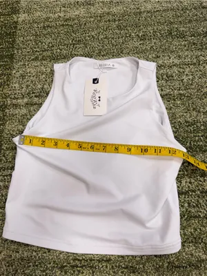 ‼️NWT‼️ High neck cropped top White thumbnail 3