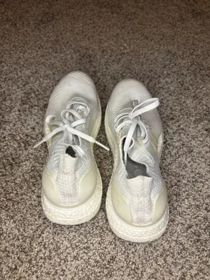 White Adidas Ultraboost Women’s Running Shoes thumbnail 3