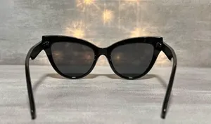 Boutique White and black sunglasses thumbnail 3