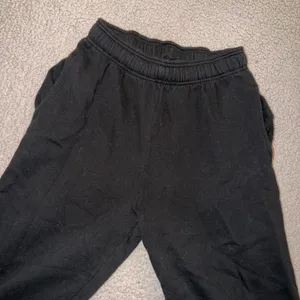chloe x halle victoria’s secret sweatpants thumbnail 3