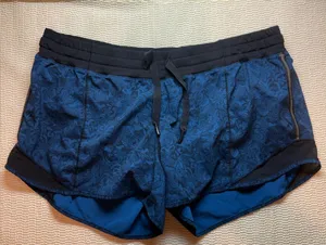 Lululemon Hotty Hot Short Black Blue 8 Women's Mini Park Lace Multi Black thumbnail 1