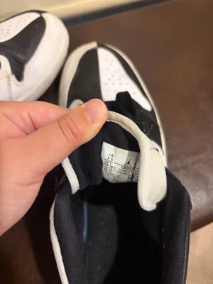 Air Jordan 1 Low thumbnail 3