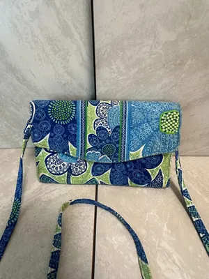 Vera Bradley retired blue green Doodle Daisy quilted organizer crossbody bag thumbnail 2