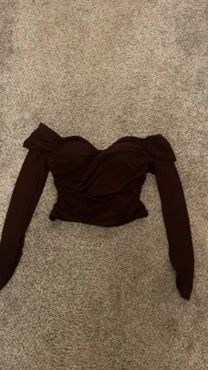 Revolve Brown Off The Sleeves Top thumbnail 2