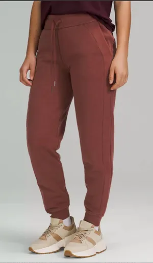 Lululemon Women's Scuba High Rise Joggers Pants color Brown Size 6 thumbnail 1