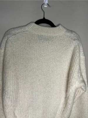 Reformation Alpaca Blend Ivory Neutral Chic Fuzzy Knit Crewneck‎ Sweater thumbnail 9