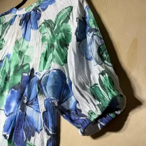 By Design Floral Blouse Women’s Medium Blue Green Tie Neck Short Sleeve Top‎ thumbnail 10