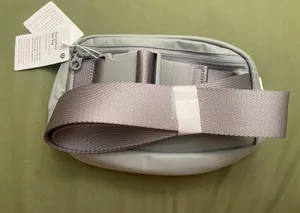 Lululemon Everywhere Belt Bag thumbnail 3