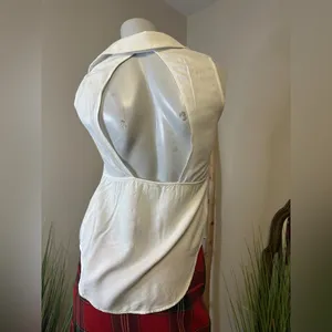 Elodie Sleeveless Open Back White Collar Shirt XS thumbnail 2